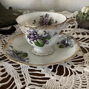 Elegant Purple Floral Porcelain Teacup and Saucer - Gold Trim